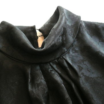 80〜90’s black Jacquard cloth blouse & glen check skirt