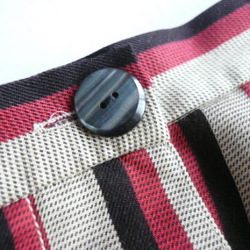 90’s black linen brend shirts & stripe tight skirt