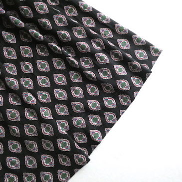80’s denim cropped pull over tops & 80〜90’s arabesque style pattern skirt