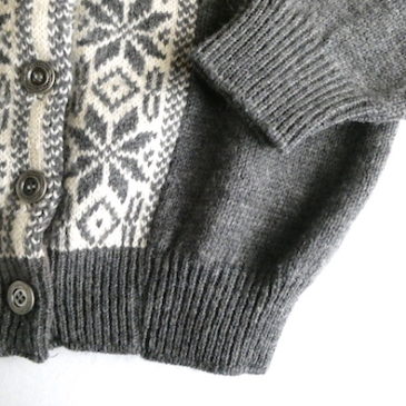 70’s grey snowflake pattern knit cardigan