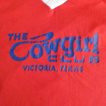 90’s~ the cowgirl club red T-shirt & AOII red v neck T-shirt