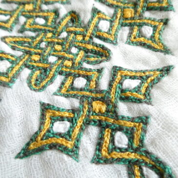 60〜70’s Celtic knot embroidered white gauze dress