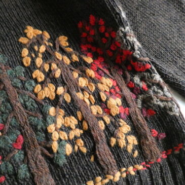 90’s〜 forest embroidered brown ramie cotton knit ＆ 70’s scarlet collared knit cardigan