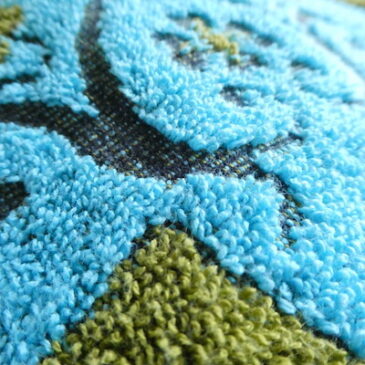 70’s floral pattern blue towel lobe
