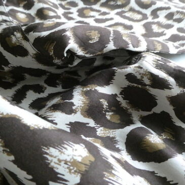 80〜90’s leopard silk zip up blouson