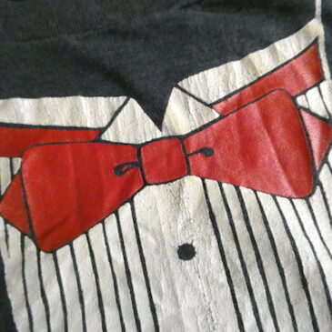 80’s tuxedo T shirt & 90’s wrangler blue denim pants